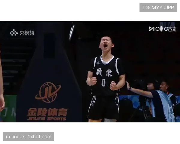 徐杰复出献关键抛投 展现控场能力成广东后场稳定器